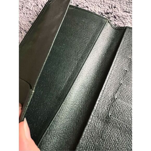 Louis Vuitton epi long wallet - Picture 6 of 11